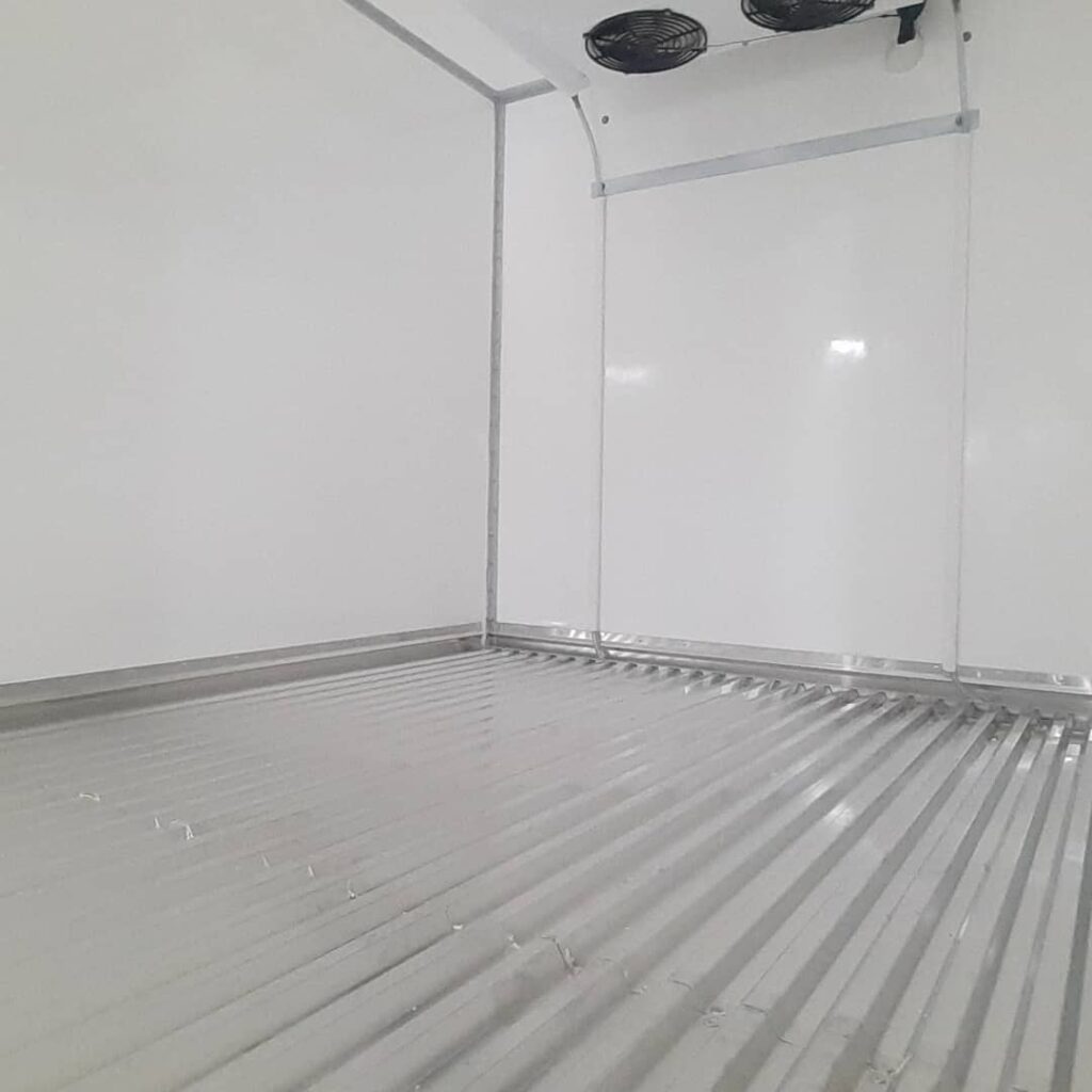 Recubrimiento interior de caja térmica