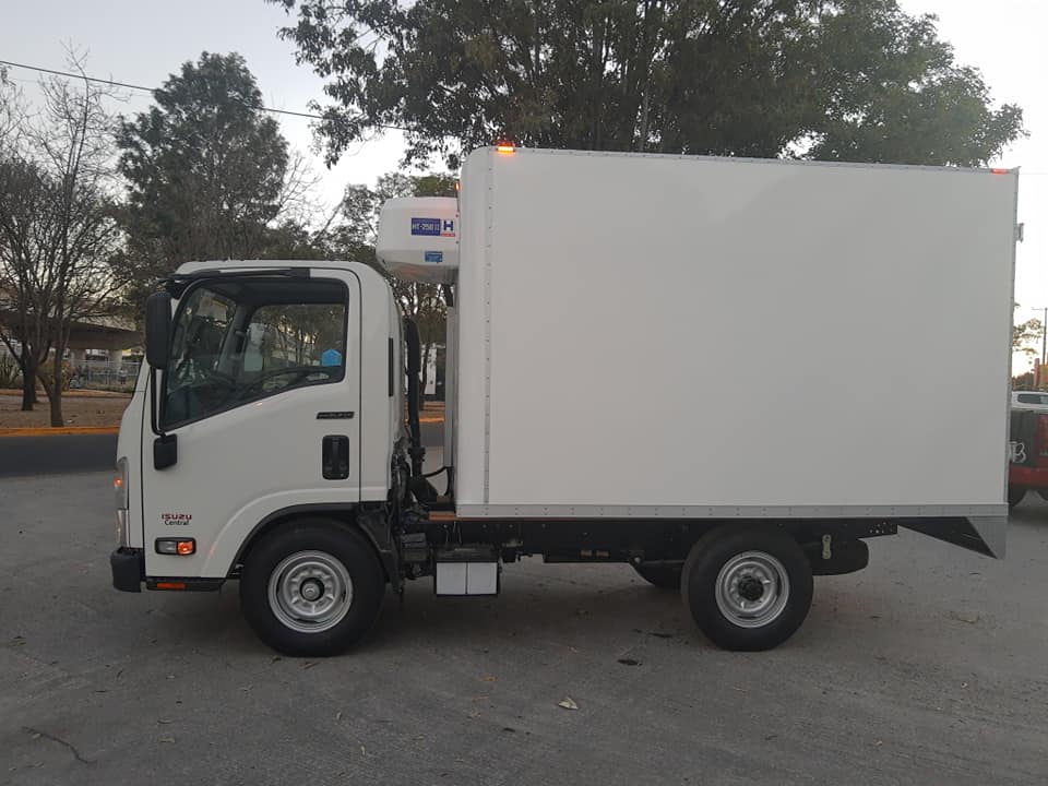 Caja térmica para camión Isuzu de reparto
