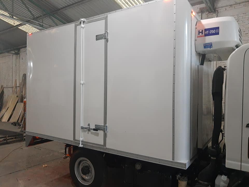 Caja térmica para camiones Isuzu, Foton y Dongfeng